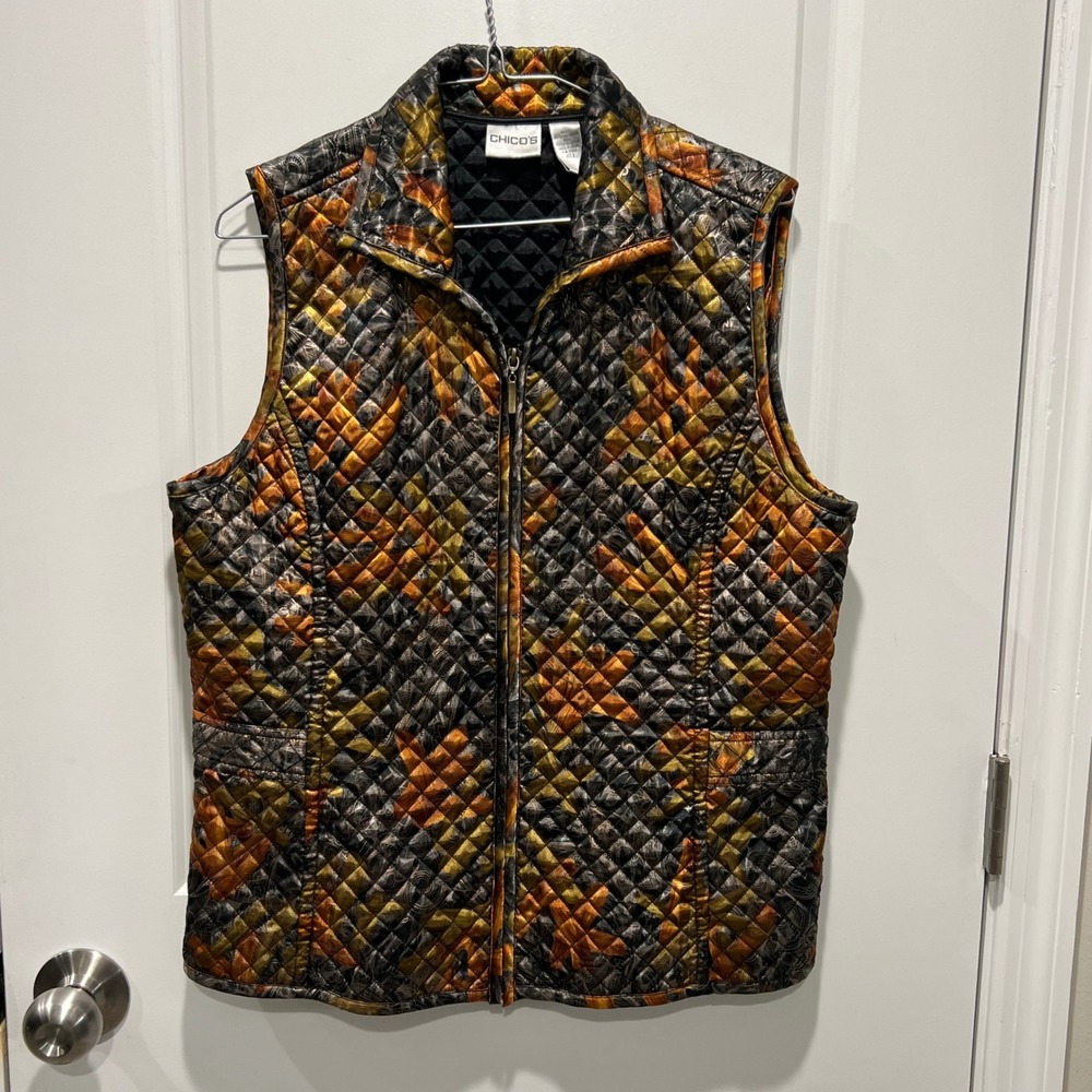 Chico's Womens Quilted Vest Orange Gold Grey Paisley‎ Leaf Print Full Zip Size 2